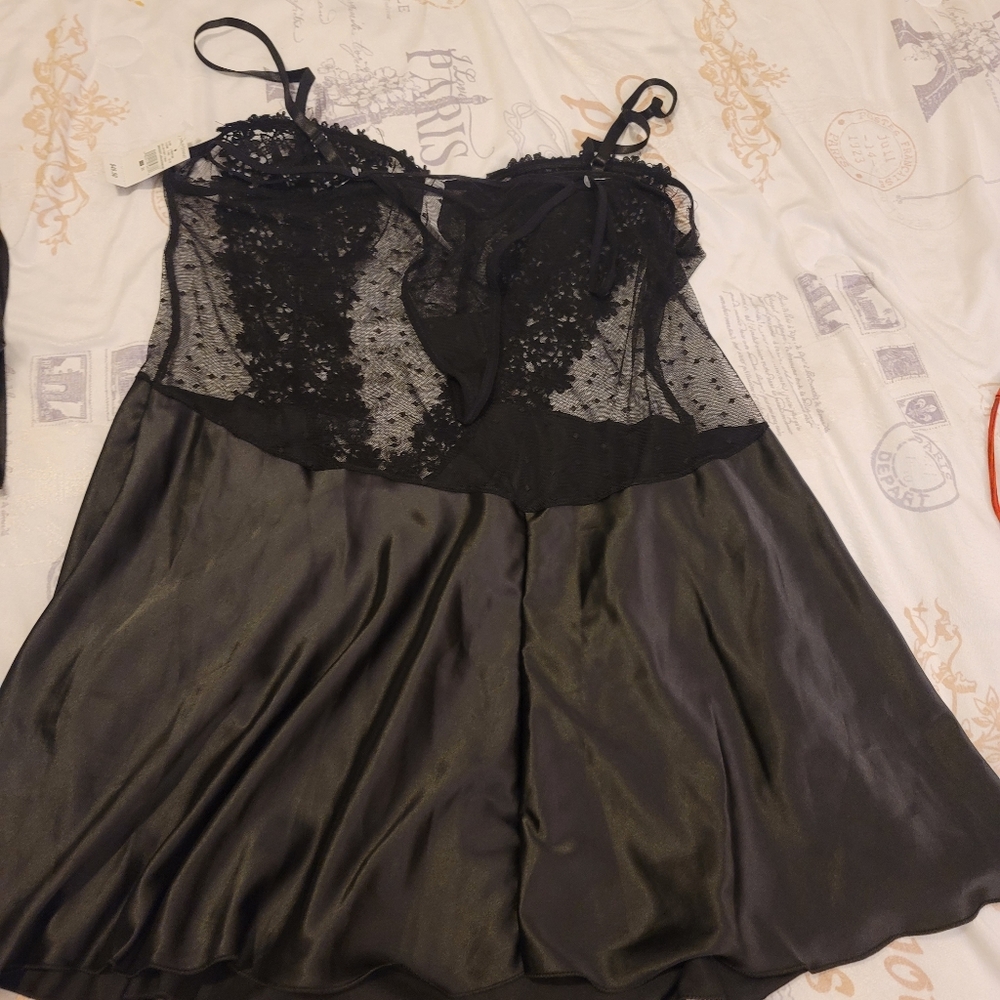 Black lingerie & panty set, size 3x, new, smoke free environment